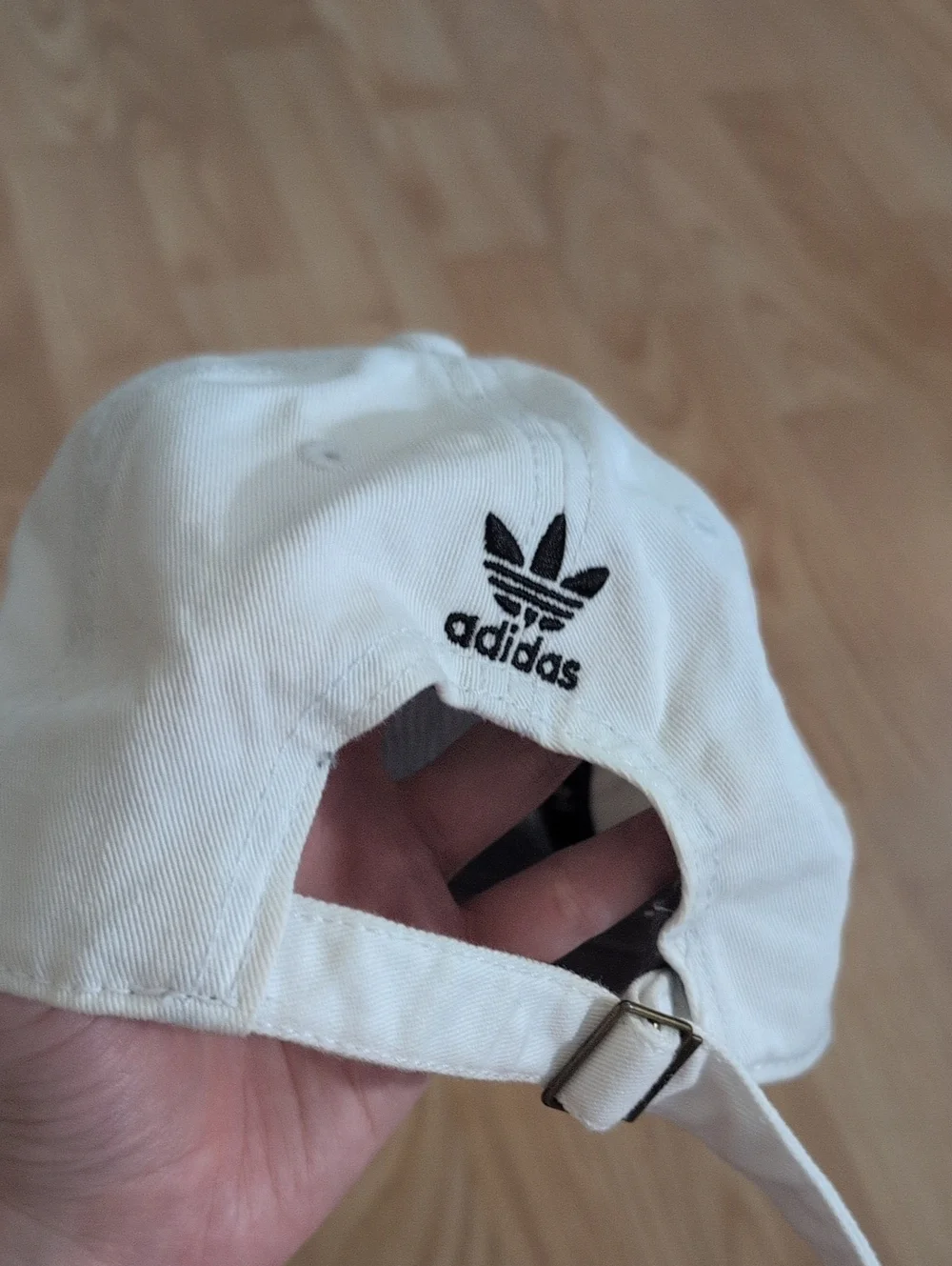 adidas Originals White Cap with Black Trefoil OSFW